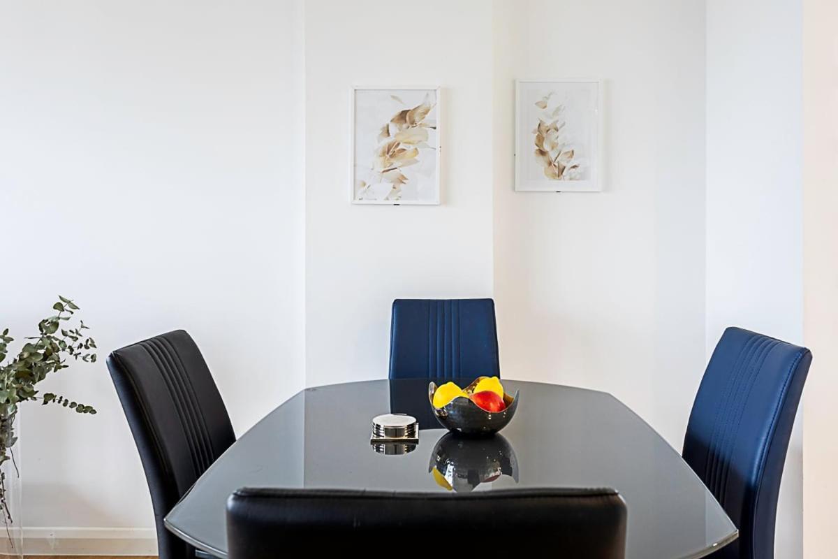 Trendy Queen'S Park Apartment With Views Across London Exteriör bild