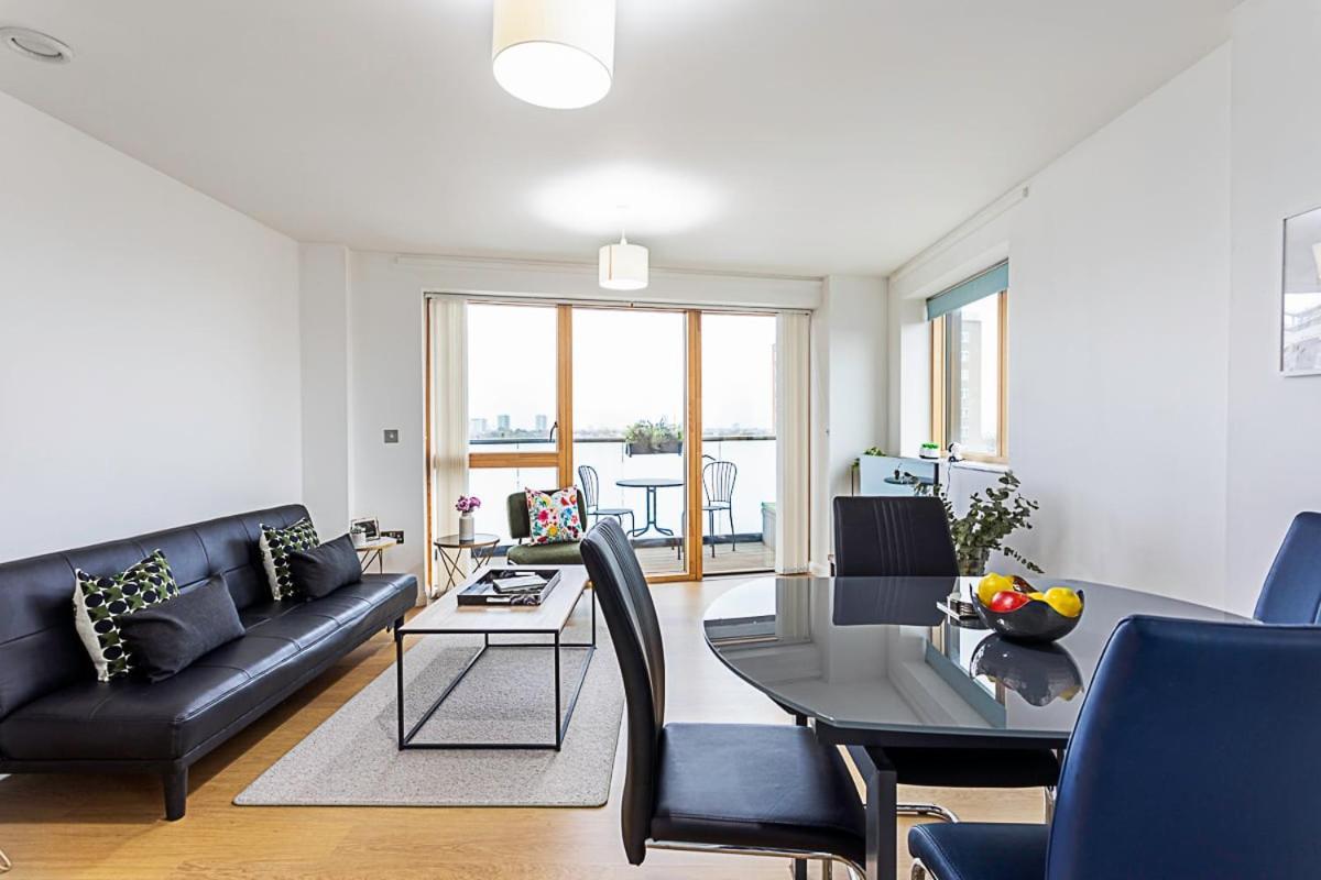Trendy Queen'S Park Apartment With Views Across London Exteriör bild