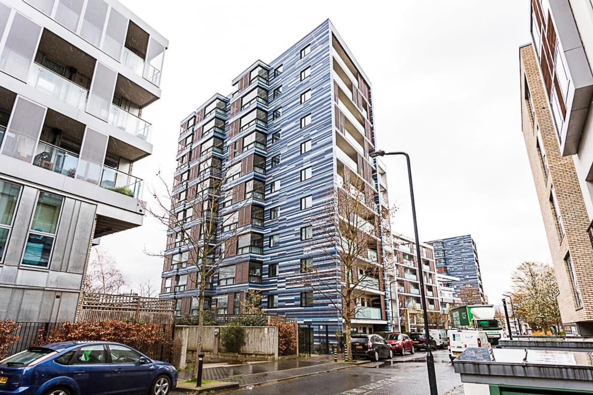 Trendy Queen'S Park Apartment With Views Across London Exteriör bild